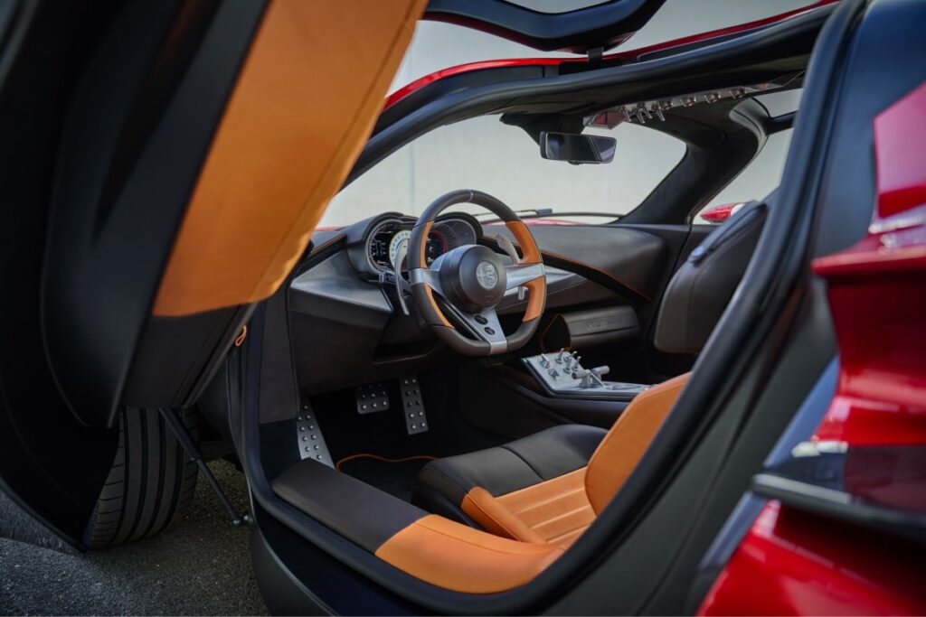 Alcantara® orange dans l'Alfa Romeo 33 Stradale - © Alcantara®