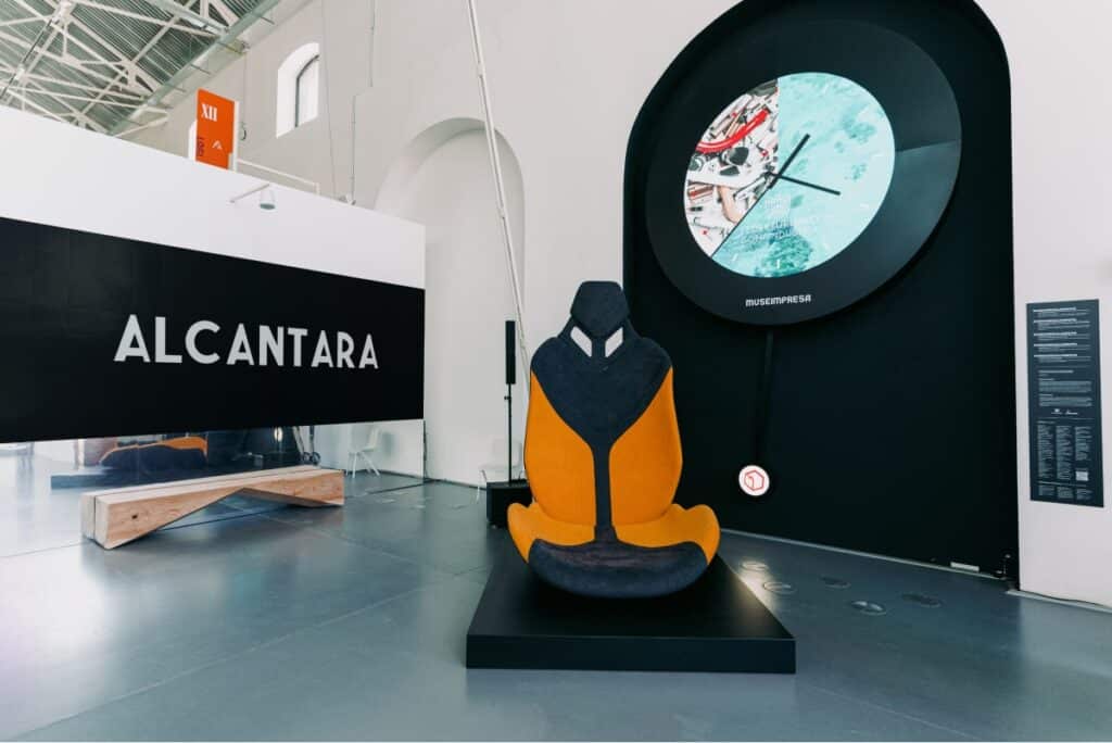 © Alcantara®
