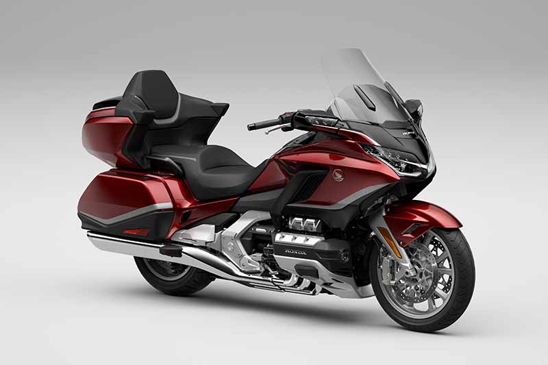 Les meilleures motos grand tourisme 2024 8 modèles testés sur 5000