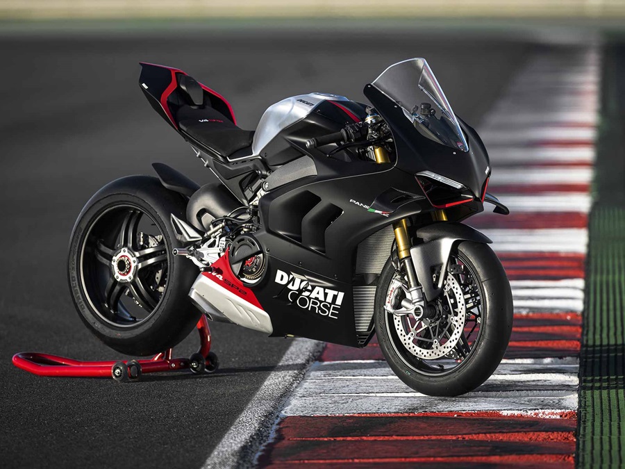 Motos 2025  Top 5 des modèles sportifs dépassant 200 ch avec