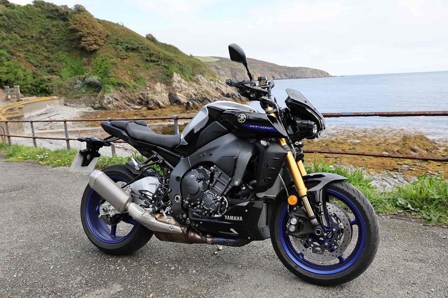 Motos 2025  Top 5 des modèles sportifs dépassant 200 ch avec