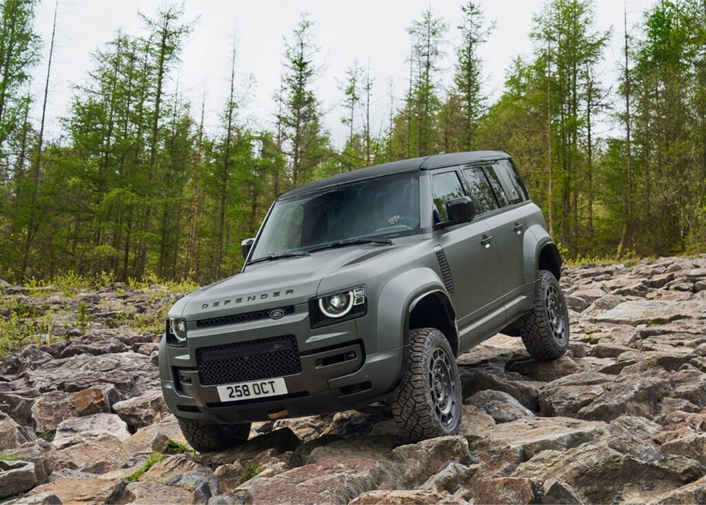 Le Defender ou les modèles plus « utilitaires » qui cartonnent aux USA risquent de se heurter à la sensibilité au prix - © Land Rover