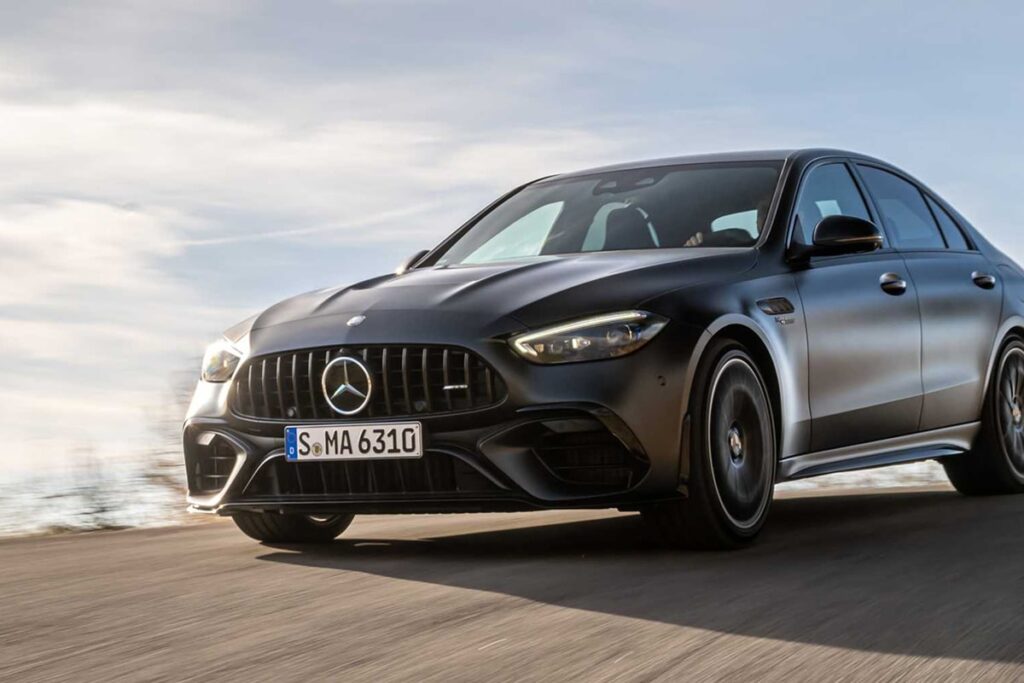 La C63 AMG est passé à un quatre-cylindres hybride - © Mercedes-Benz