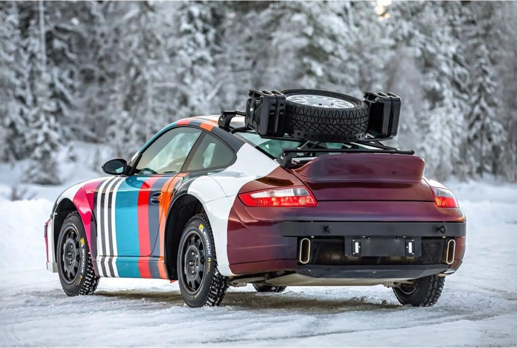 Sous le capot, la Kalmar RS-7 conserve la fiabilité du flat-six Porsche, associé à une boîte manuelle à six rapports.