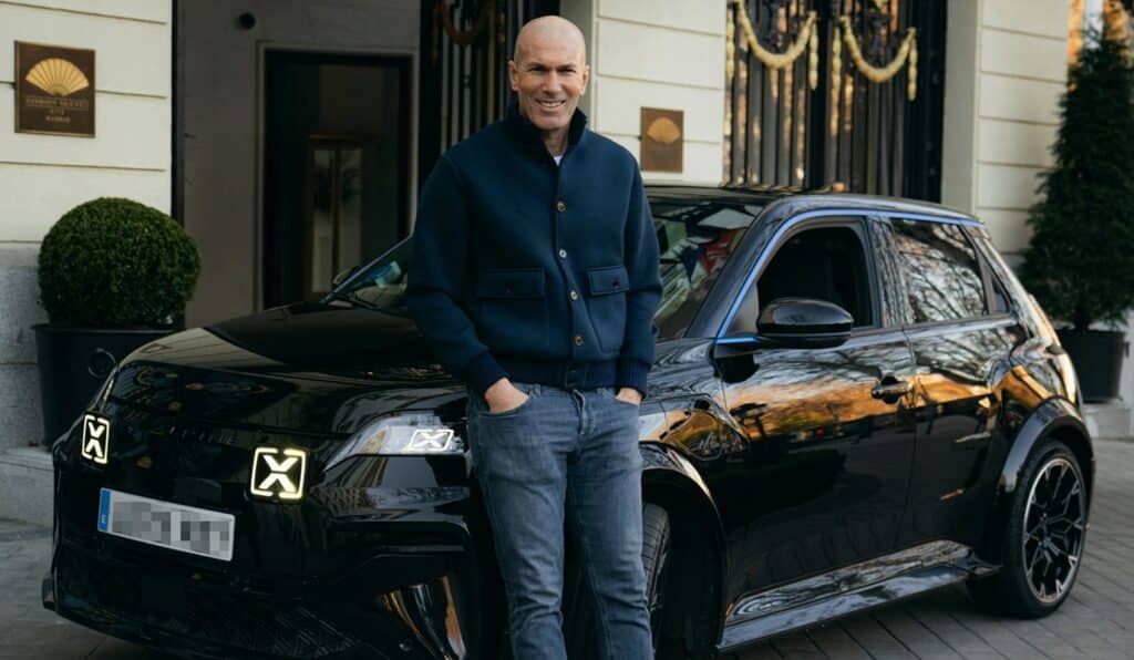 Zinédine Zidane x A290 - © Alpine cars