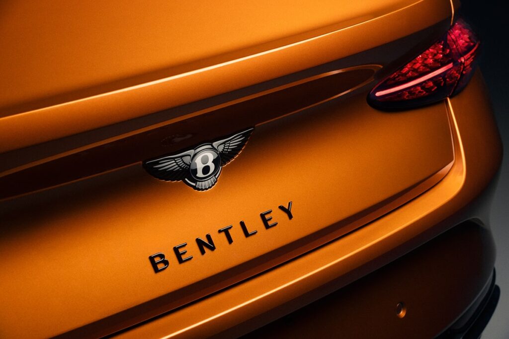 Un style plus moderne que celui des voitures de luxe que beaucoup jugent trop « pépère » - © Bentley