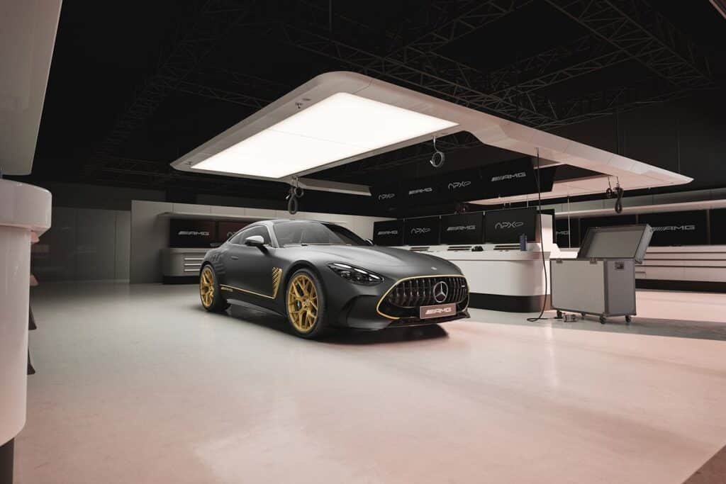 Équipée d’un moteur V8 biturbo de 4.0 litres développant 577 chevaux, elle peut atteindre les 100 km/h en moins de 3 secondes - © Mercedes-Benz
