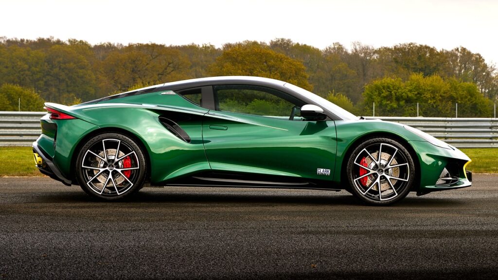 Son seul défaut ? le volant est à droite - © Lotus